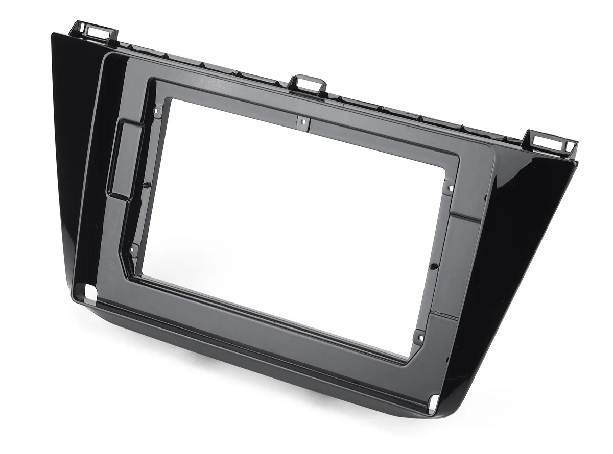 Рамка RVW-FC586 UMS VW Tiguan 2016+, 10" - фото