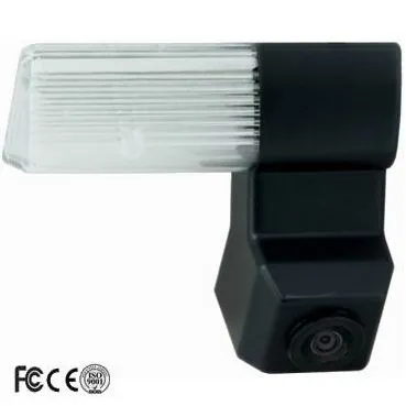 Камера в штатное место INTRO VDC-090 Nissan Tiida